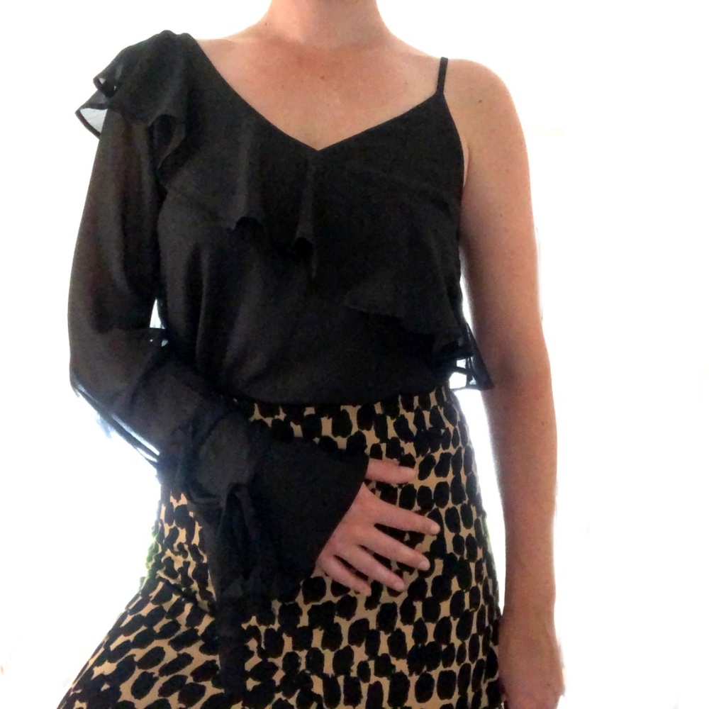 Flowy black one sleeve blouse